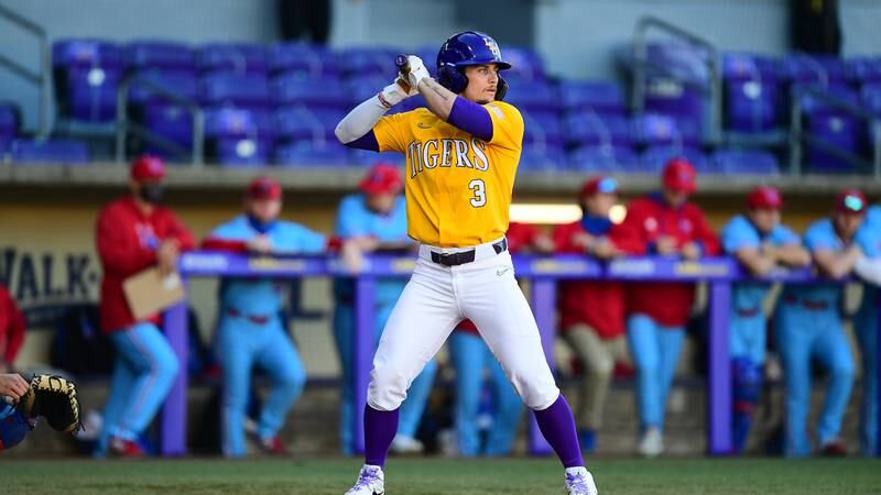 LSU Right Fielder Dylan Crews (3)