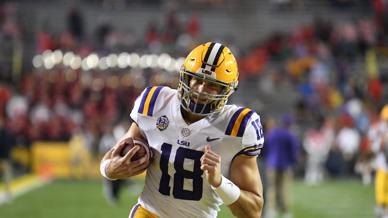 LSU tight end Foster Moreau (18)