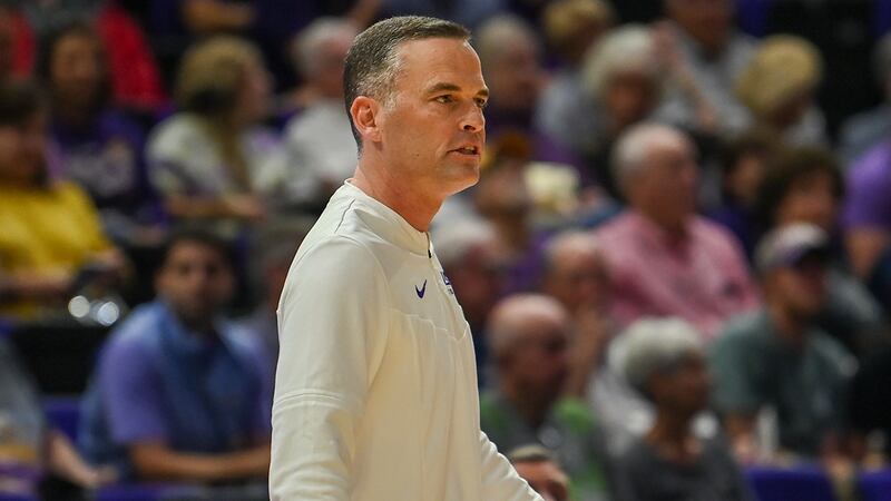 LSU head coach Matt McMahon
