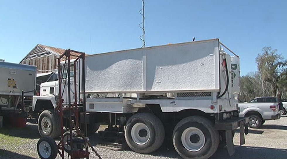 Vi bro-seismic truck