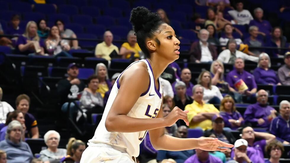 LSU forward Angel Reese (1)